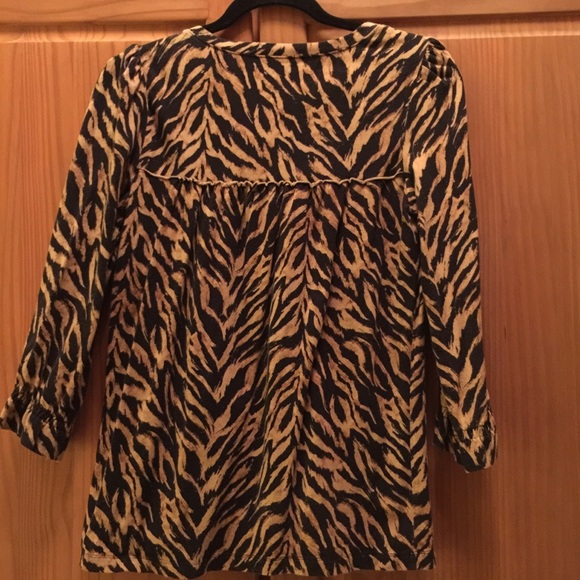 3/$20 Jones New York Top - Picture 3 of 4